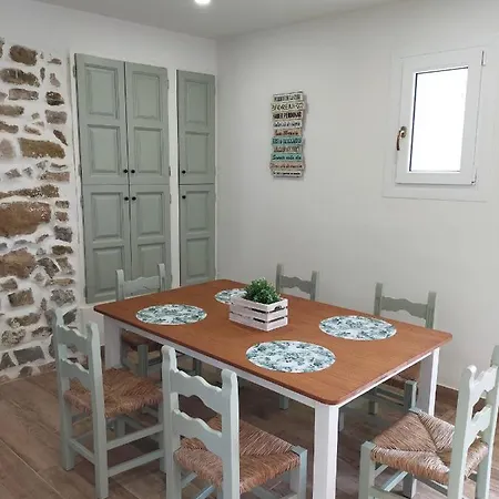 Casa de Férias La Casa De La Huerta Stylish Family In Countryside